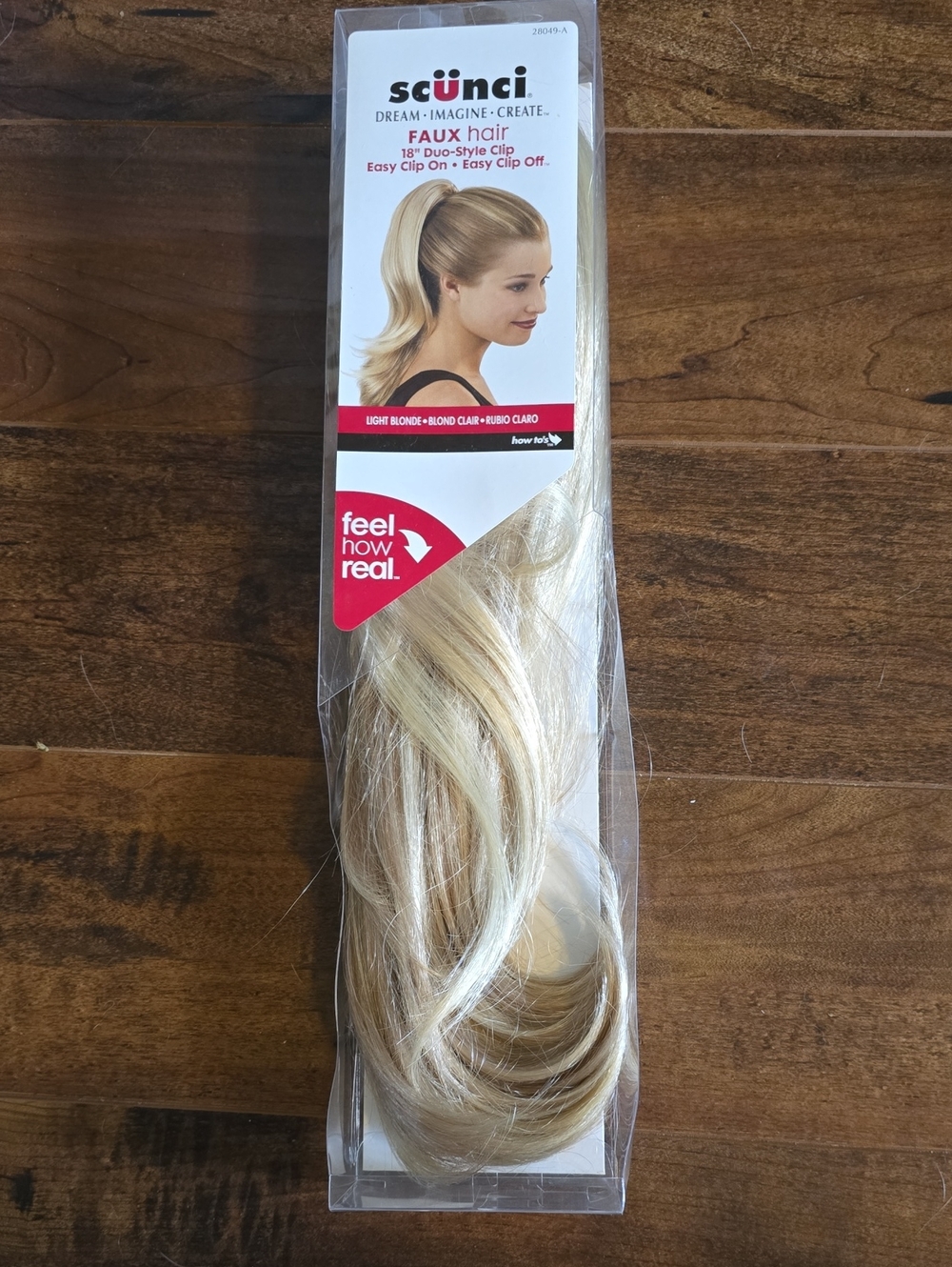 scunci Light Blonde 18" Clip-In Ponytail Extension